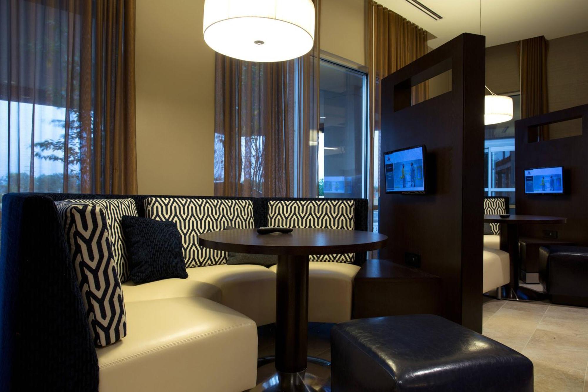 Courtyard By Marriott Starkville Msu At The Mill Conference Center Dış mekan fotoğraf